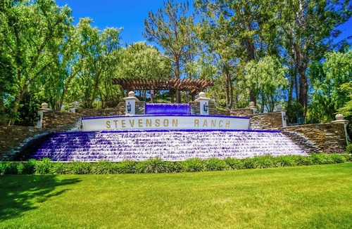 Stevenson Ranch House | Santa Clarita Luxury Retreat min. from Magic Mtn, the Cube, Hurricane Harbor.