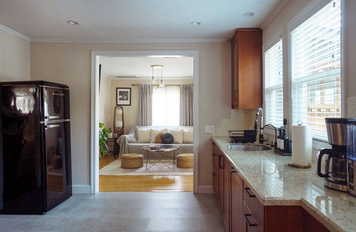Montecito Heights House | Scenic Hillside Bungalow