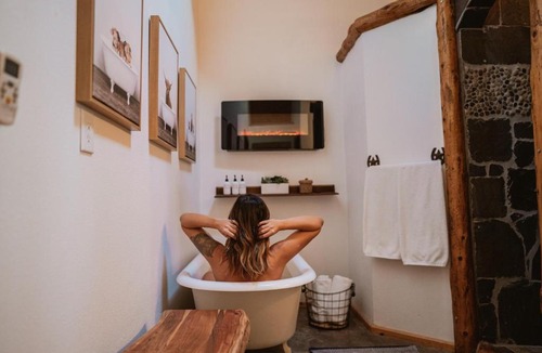 Mariposa Ski Chalet | Scenic View Timber Lodge HotTub by Casa Oso