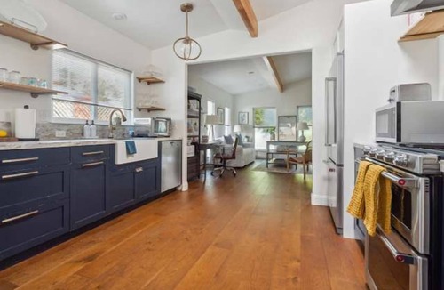Westside Santa Cruz House | Sea La Vie