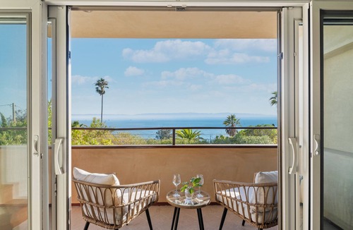 Summerland House | Seaside in Summerland