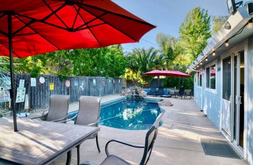 Loomis House | Seasonal Solar-Heated Pool - King and Queen Beds