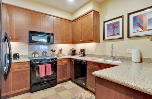 La Quinta Condo | Secluded 2 BR Legacy Villas, Premium Location