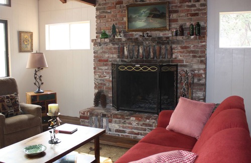 Camp Nelson Cabin | Secluded, cozy cabin in the heart of Camp Nelson with WIFI and incredible views