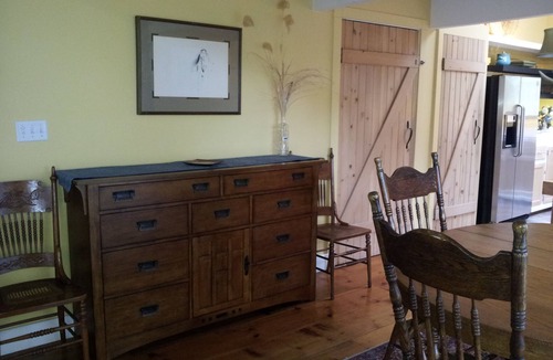 Mariposa House | Secluded getaway in the Oaks and Pines with meandering Deer