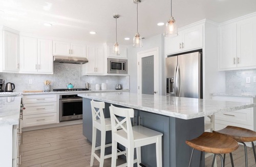 Livermore House | Semi secluded retreat/remote office/City escape. A getaway On 100 acres ranch