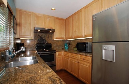 Santa Ana Heights Condo | Sept/Oct. Special! Steps to Sand. Parking/Bikes! Message for Free Night Deal!