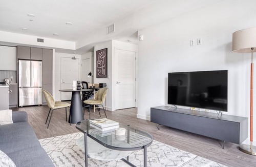 Emeryville Apartment | Serene Emeryville 1BR w/Pool, Gym & W/D, walk to Safeway, by Blueground