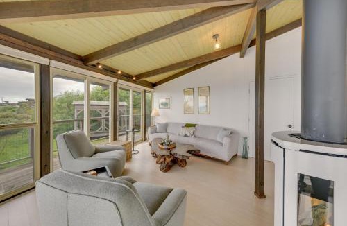 Manchester House | Serene Irish Beach Home with Panoramic Ocean Views!