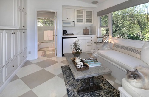 Laguna Beach Apartment | Serenity in the hills of Laguna Beach