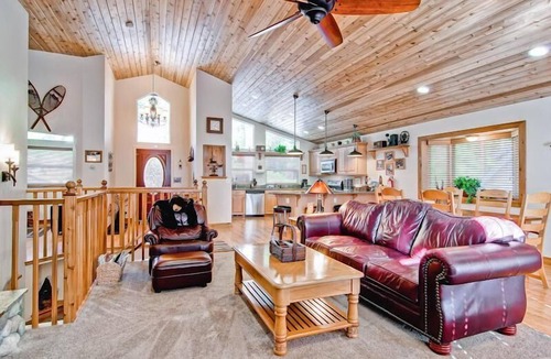 Yosemite West House | Serenity Pines