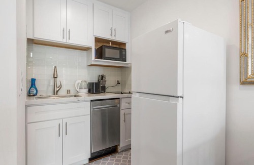 Inner Richmond Apartment | SF Newly Remodeled Charming 2bd With 100% Walking Score