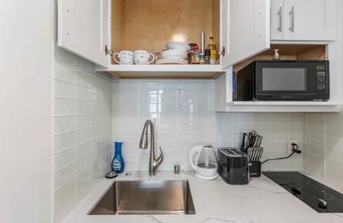 Inner Richmond Apartment | SF Newly Remodeled Charming 2bd With 100% Walking Score