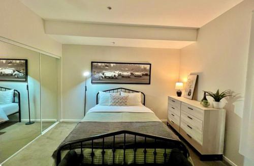 West Hollywood House | Shared House Hollywood Hideaway Heart of Fame