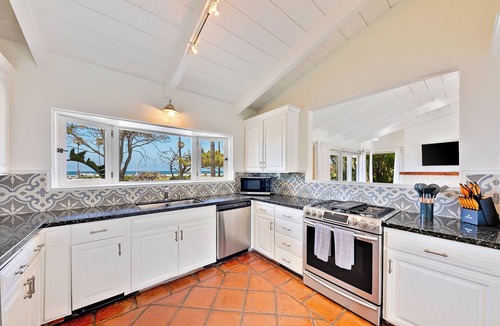 La Jolla Shores House | Shores Getaway - unobstructed views of beach and park