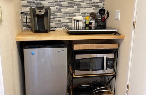 West End House | Simply marvelous 2 bedroom with kitchenette, grilling patio and grand balcony
