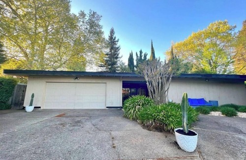 Wilhaggin House | Skylight/Indoor Gardens, near River/Bike/Tennis
