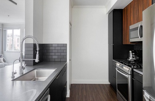 Playa Vista Apartment | Sleek Playa Vista 2BR w/ Pool, Gym & W/D, nr 405, by Blueground