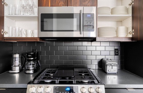 Playa Vista Apartment | Sleek Playa Vista 2BR w/ Pool, Gym & W/D, nr 405, by Blueground