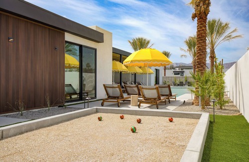 La Quinta House | Sleeps 32 | 2 Villas, Pool, Putting Green+Bocce | Polo Villas Amara by AvantStay