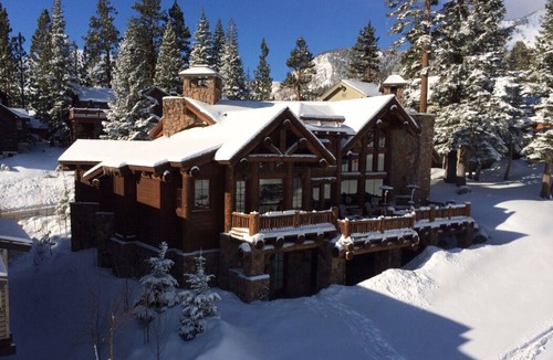 Mammoth Lakes House | Slope side spacious yet cozy Mammoth House