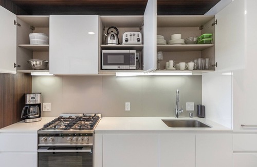 South Beach Apartment | Smart Rincon Hill 1BR w/Gym, Rooftop Solarium, nr. SVB, by Blueground