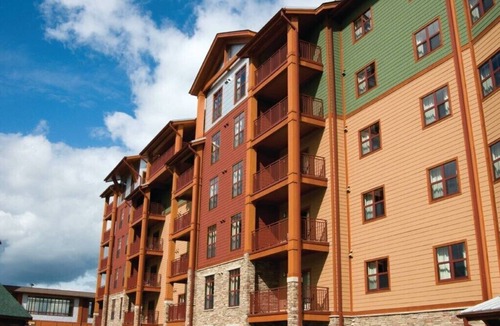 Sevierville Condo | Smokies | Splash Park Vacation | Resort Pools | 2BR Deluxe