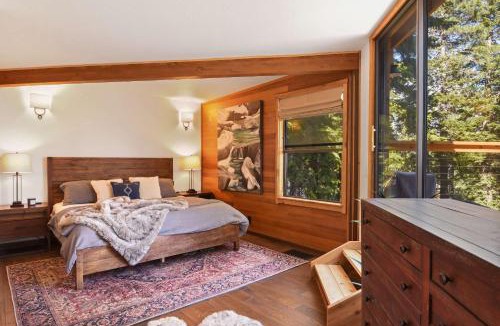 Talmont House | Snowshoe Cabin - 3 Decks BBQ & Hot Tub