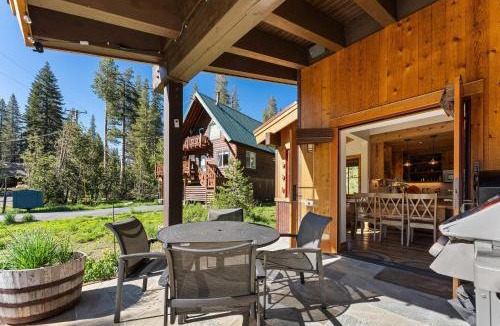 Serene Lakes House | Soda Springs 3BR Ski and Lake Retreat
