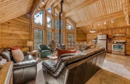 Serene Lakes House | Soda Springs Surprise