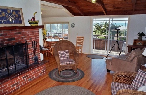 Salmon Creek House | Sojourn by the Sea at Salmon Creek Beach