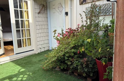 Dimond Apartment | Sol & Luna Garden Getaway