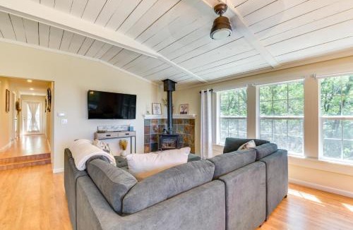 Sonora House | Sonora Hilltop Home: Scenic Views, Pet Friendly!