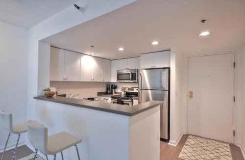 South Beach Apartment | South Beach 1br w heated pool nr att park SFO-1657