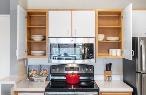 South Beach Apartment | South Beach 1BR, w/ Balcony & Spa, next to SF Bay, by Blueground