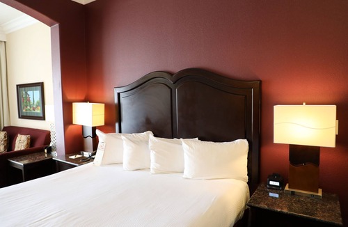Temecula Hotel | South Coast Winery Resort and Spa