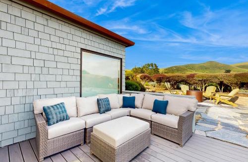 Bodega Bay House | South Harbor Serenity