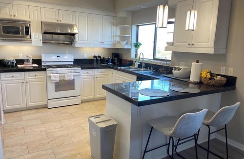 Monterey Park Apartment | Spacious 2 Bed, 2-Bath Apartment in Monterey Park