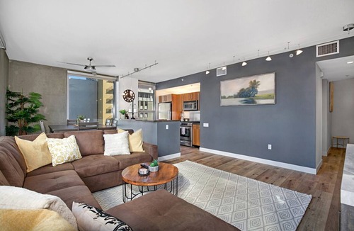 East Village Condo | Spacious 2 Bedroom Condo in the Heart of Downtown!