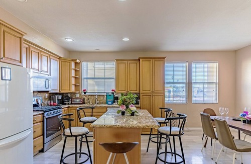 National City House | Spacious 3-BR Home w Garage near Gaslamp, Beach