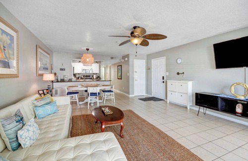 Lindfields Condo | Spacious 3- queen bedroom condo - gym, Pool, Spa, Gym, 7 min Disney, 5 to Shops
