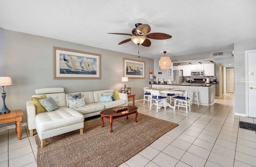 Lindfields Condo | Spacious 3- queen bedroom condo - gym, Pool, Spa, Gym, 7 min Disney, 5 to Shops