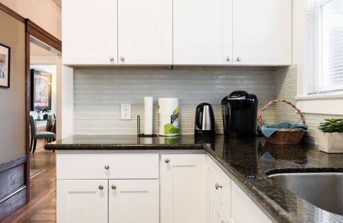 Richmond District Apartment | Spacious 3BR Family Flat + Private Garage near Presidio & Beach