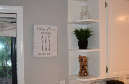 Warner Center House | Spacious 4-bedroom townhome surrounded by trees
