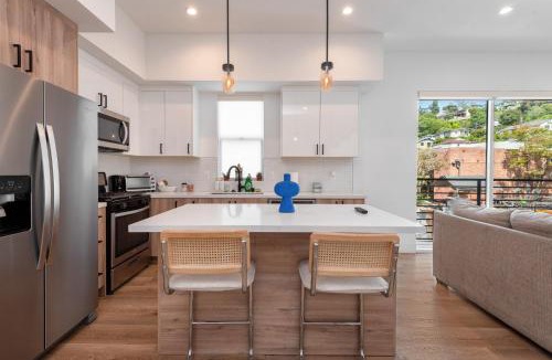 Elysian Heights Apartment | Spacious 4BR House in Prime Echo Park Location