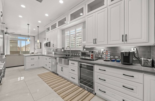 Central Sacramento House | Spacious 4BR Midtown Home - Perfect for Big Groups