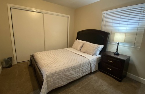 Norwalk House | Spacious 5 bedroom home - 10 miles from Disneyland