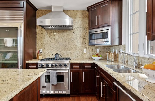 Laguna Condo | Spacious Condo in Luxury Downtown Complex