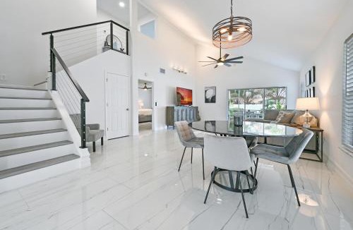 Coachman Glen Villa | Spacious+Cozy Home, near the beach, heated pool.