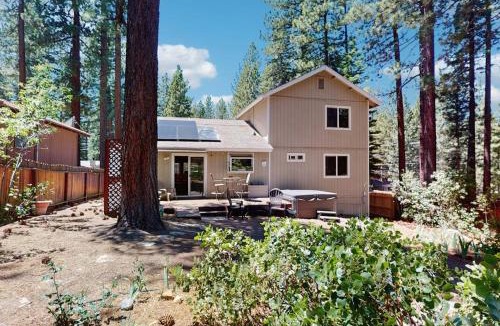 Pioneer Trail House | Spacious hideaway with private hot tub & huge yard - near the lake
